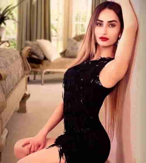 Aliya Sinha is an Independent Hyderabad Escorts Services with high profile here for your entertainment and fulfill your desires in Hyderabad call girls best service.